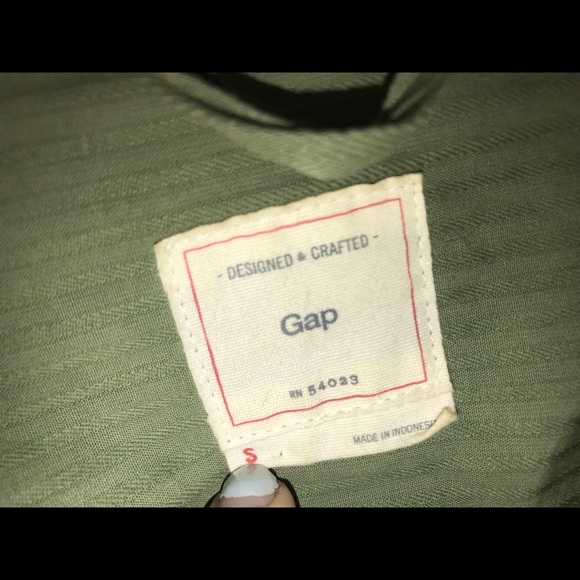 Gap size small green jacket - Picture 3 of 3